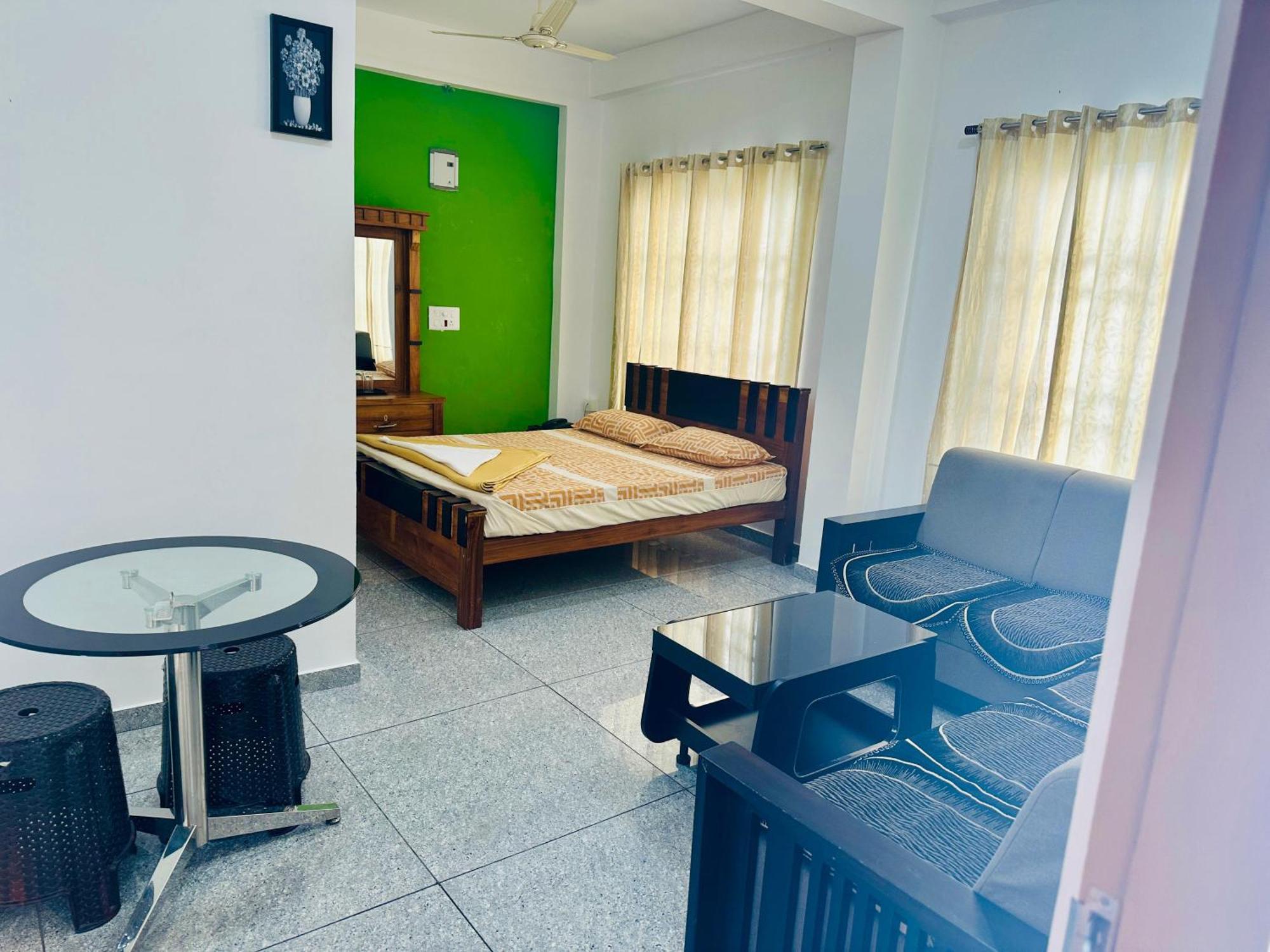 Atlas Residency Kalpetta Esterno foto